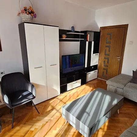 アパート Urban Comfort 1br Near South Park With Balcony *